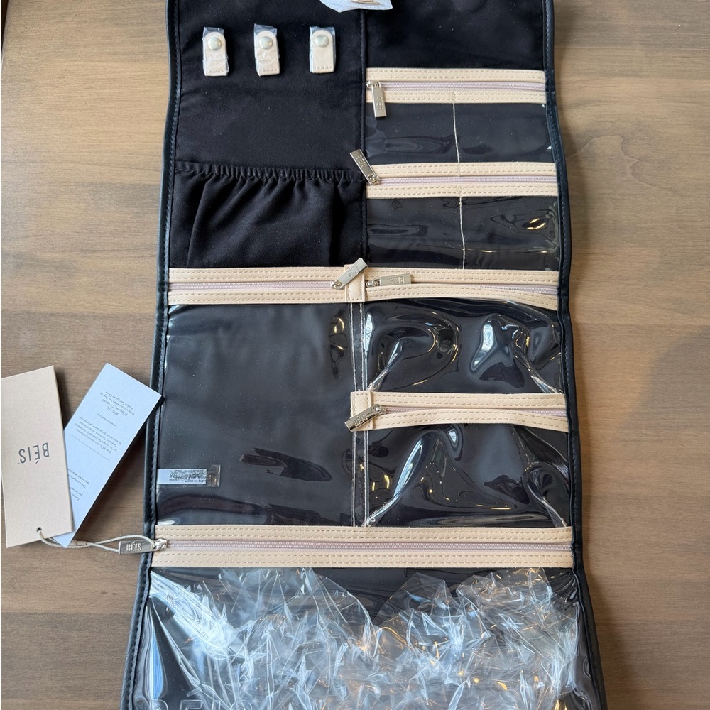 NWT BEIS Hanging Jewelry Orgwnixer